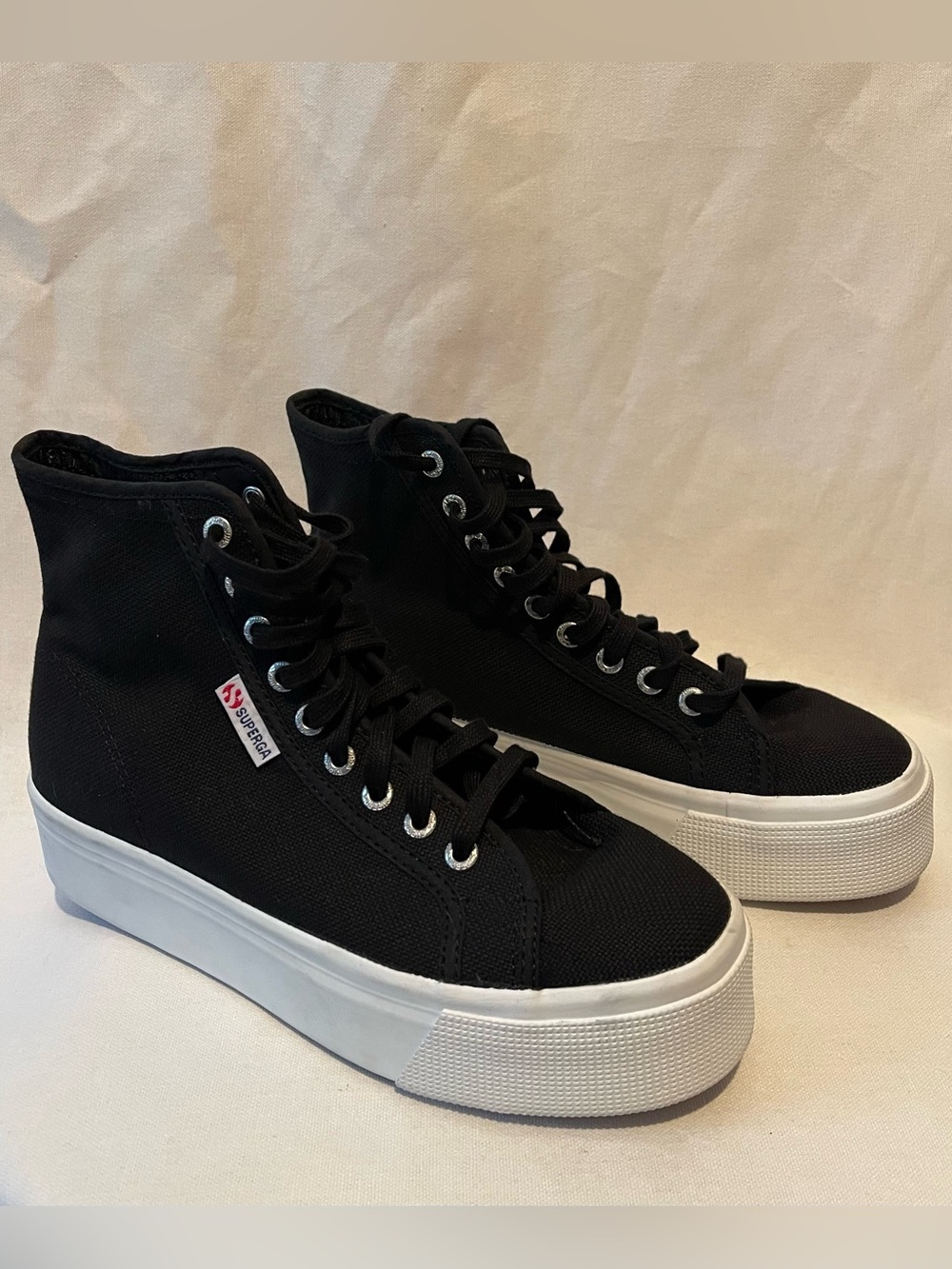 Superga Black High-Top Platform Lace-Up Sneakers Men’s 8 Women’s 9.5